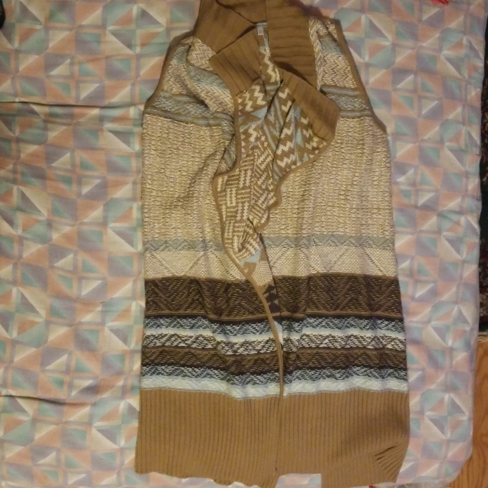 Blue/brown patterned long sweater vest